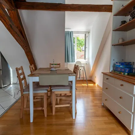 Lägenhet Dachwohnung Am Schlosspark