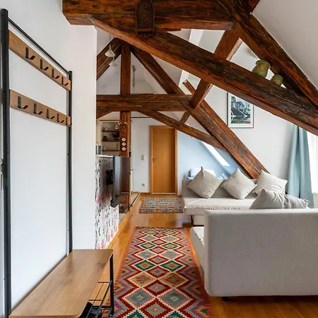 Dachwohnung Am Schlosspark *