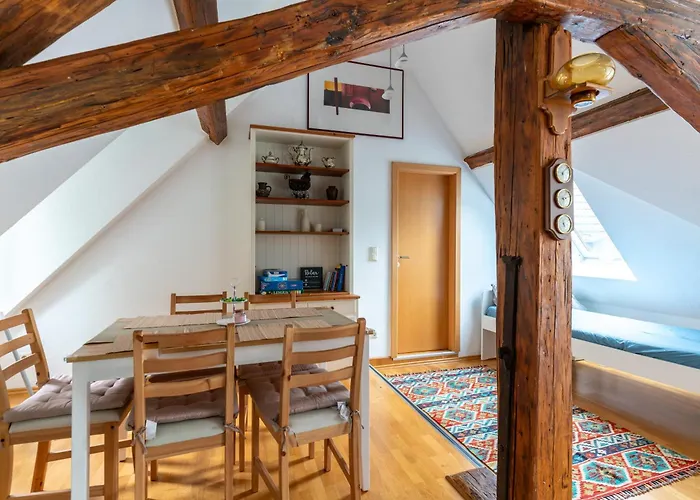 Dachwohnung Am Schlosspark Wiesbaden