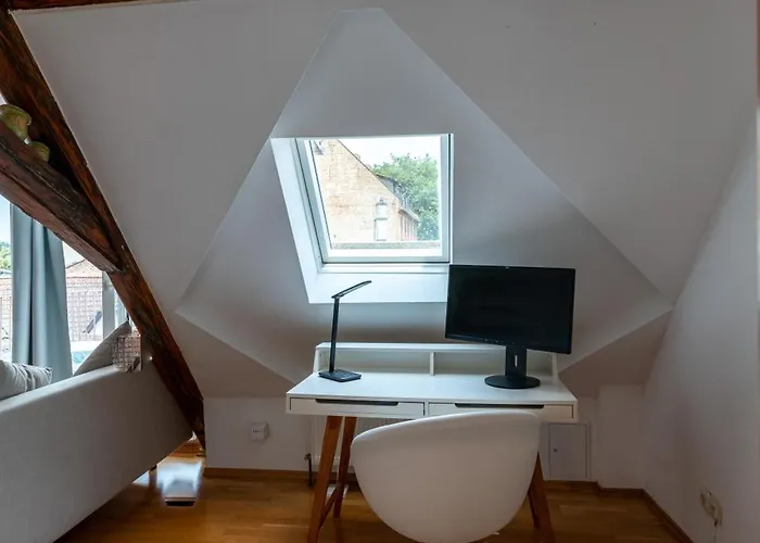 Dachwohnung Am Schlosspark Daire