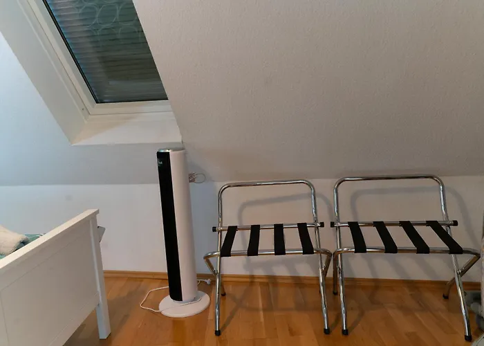 Dachwohnung Am Schlosspark * Wiesbaden